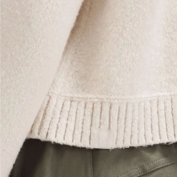 Brushed Cotton Merino Blend Crewneck - Picture 4 of 10